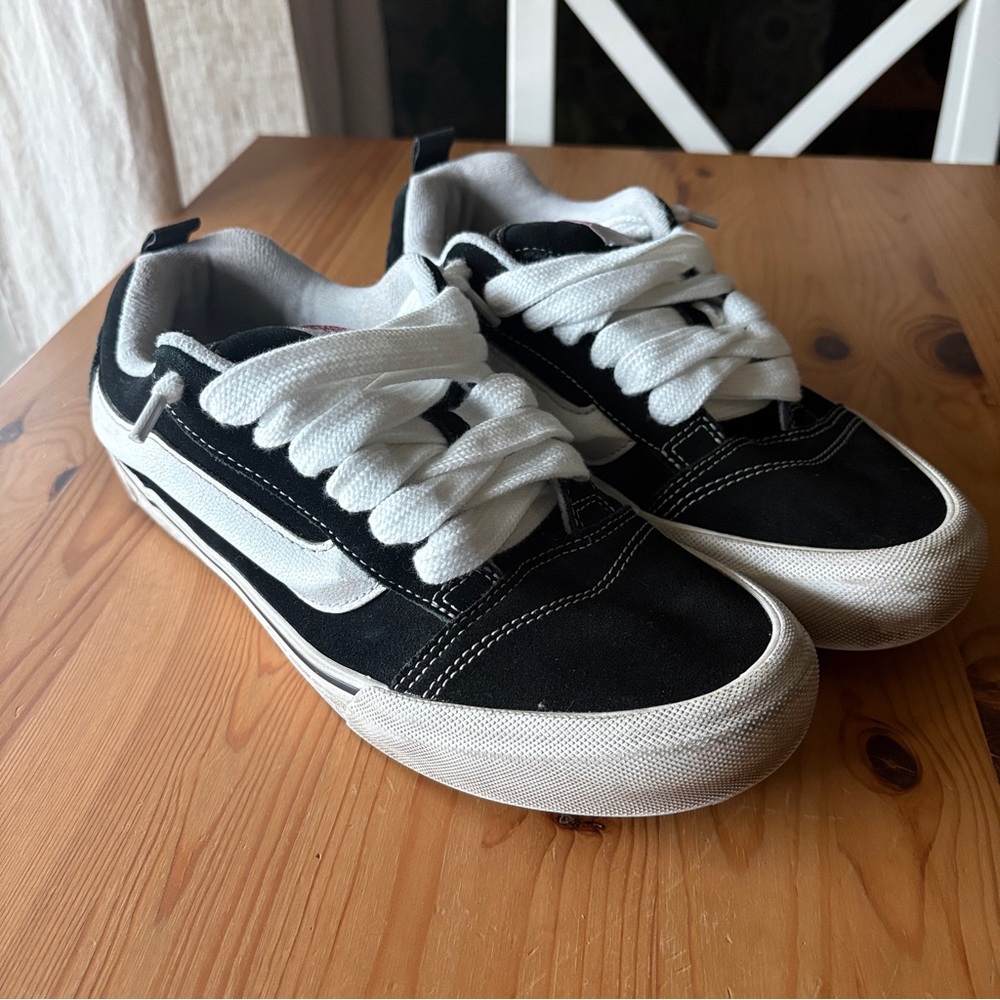 Vans Knu Skool shoes in black and white, used condition, 8.5